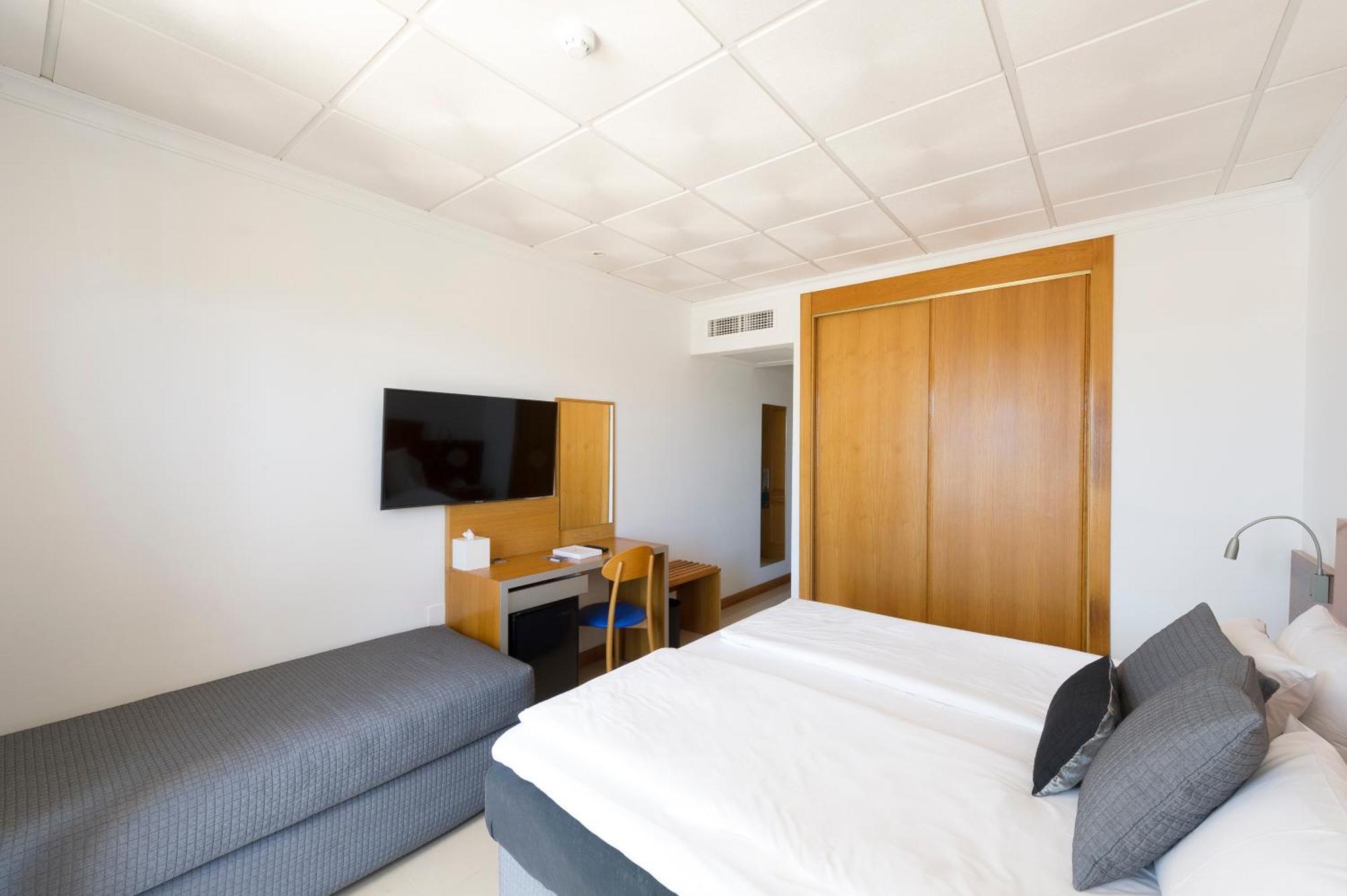 Hotel Tahiti Es Pujols